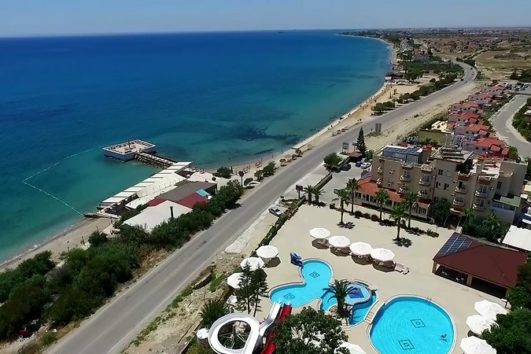 Exotic Hotel | Elissa Tur